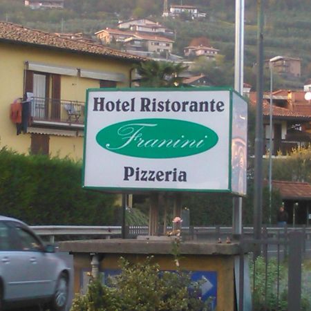 Hotel Franini Costa Volpino Extérieur photo